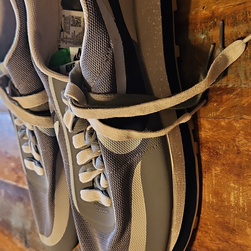 Nike waffle runner - like new*